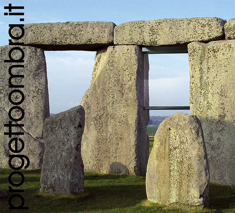 Камень легендарного. Stonehenge Legends. Stonehenge Legends and Myths. Stonehenge Legends and Myths книги. Legends of Stonehenge Merlin.